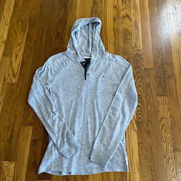 Tommy Hilfiger long sleeve lot of 2 - Picture 3 of 7